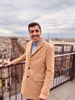 IFormations sur-mesure pour professionnels : neurosciences, PNL, intelligence émotionnelle et prévention des risques psychosociaux.